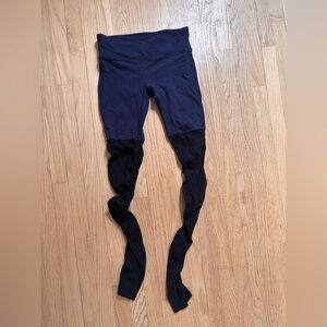 ALO Yoga Navy/black High-Rise yoga pants size large